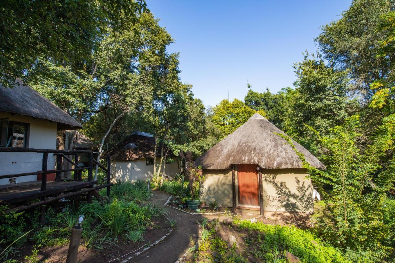 Pecan Bush Lodge Magaliesburg Exterior foto